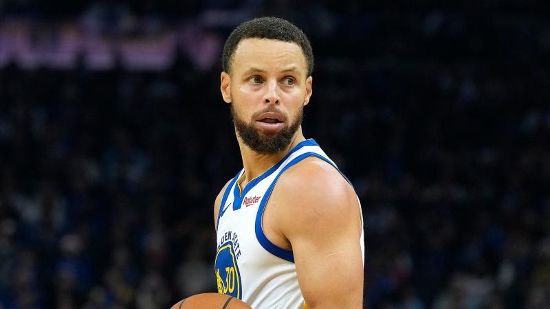 詹姆斯关键三分绝杀（詹姆斯压哨三分定胜负）