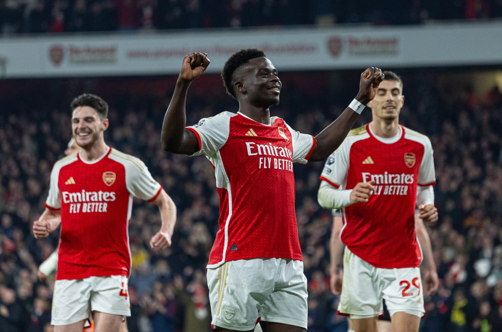 巴萨纪念梅西一队首秀22周年：传奇从这里开始（巴萨致敬梅西一线队首秀22周年：传奇自此启程）