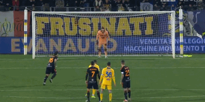 足球欧冠历史纪录被打破，网友：见证传奇